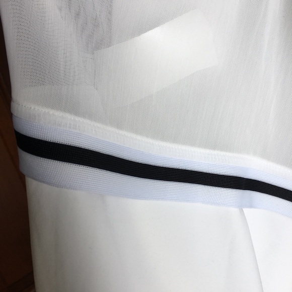 Puma White Top Medium - Picture 5 of 5